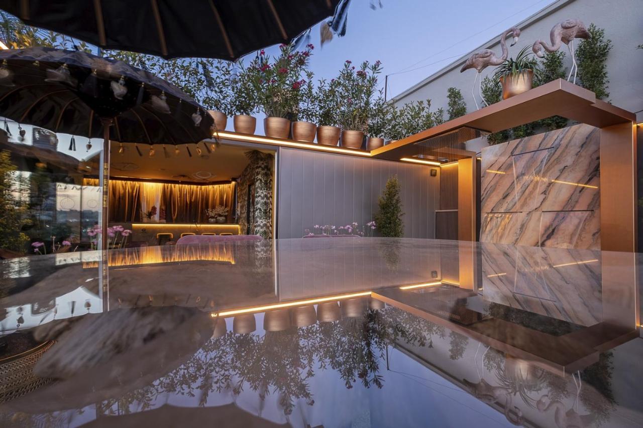 On Suites Sevilla Apartments Designed For Adults Kültér fotó